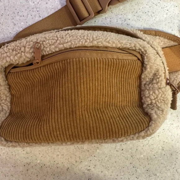 Tan and Cream Women's Fanny Pack Crossbody - Picture 6 of 8